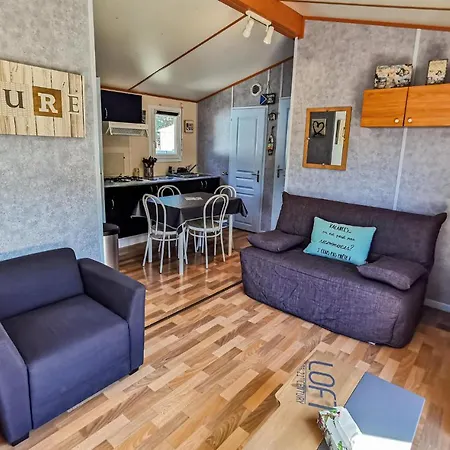 Stunning In L'Aiguillon-sur-Vie